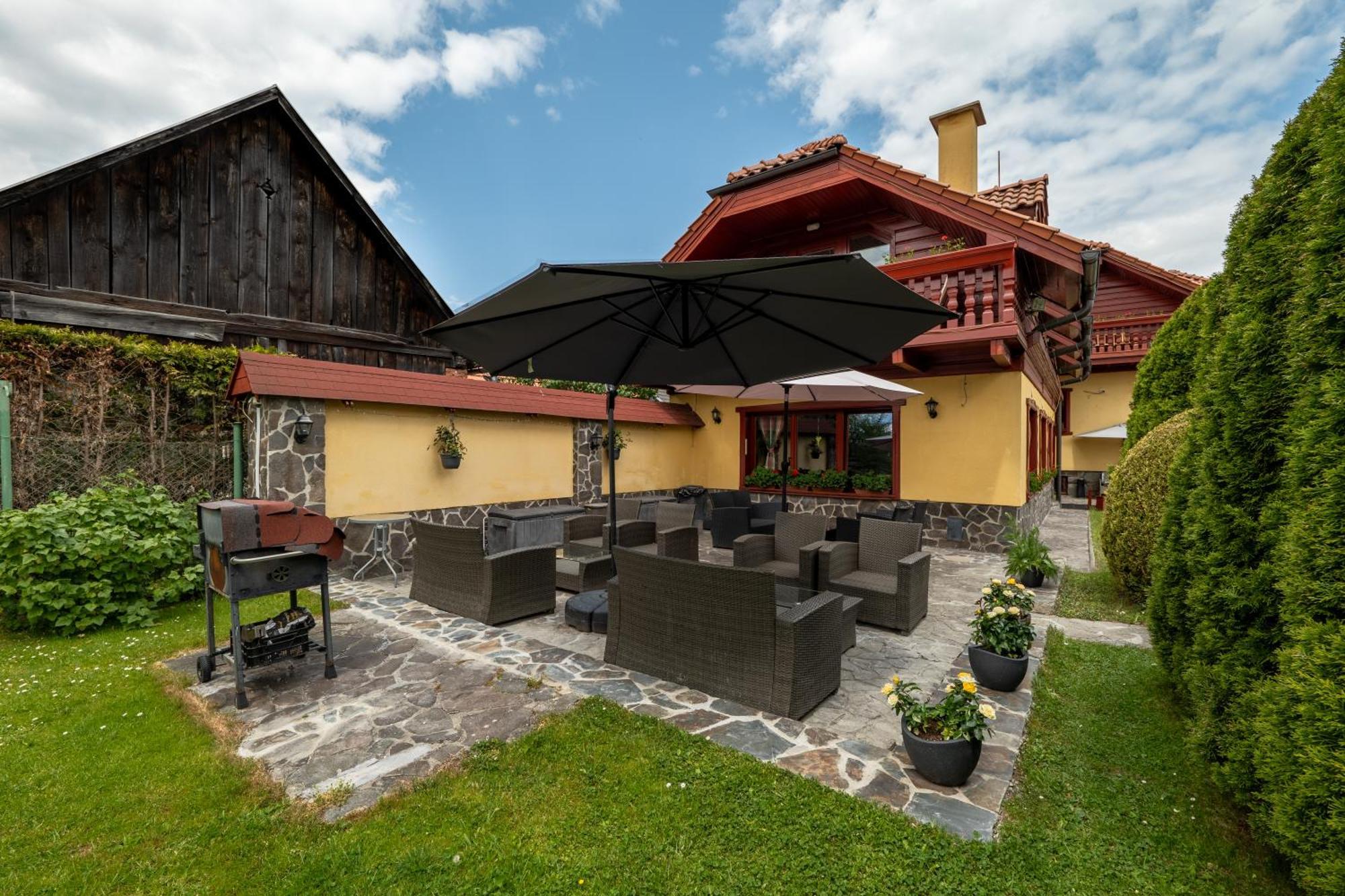 Penzion Fortuna Liptovsky Mikulas Exterior photo